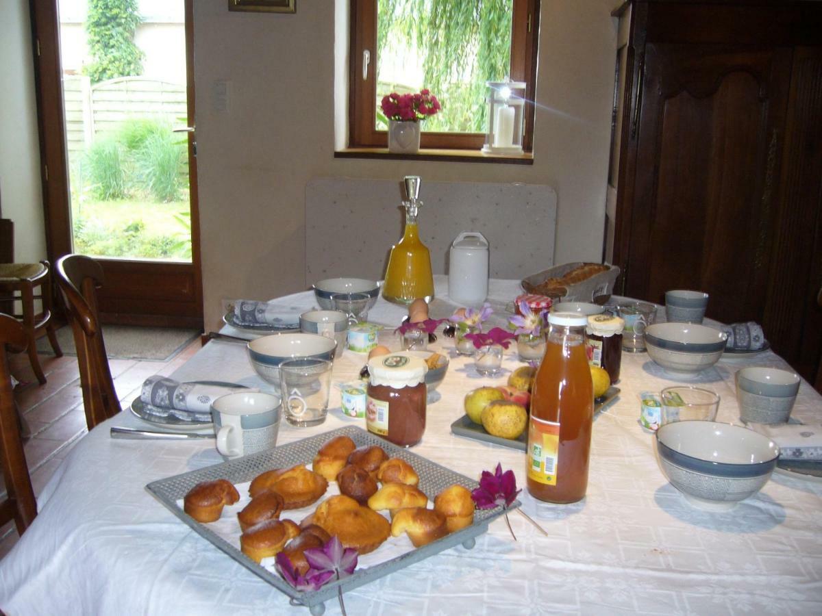 Les Clematites Acomodação com café da manhã Sucé Exterior foto